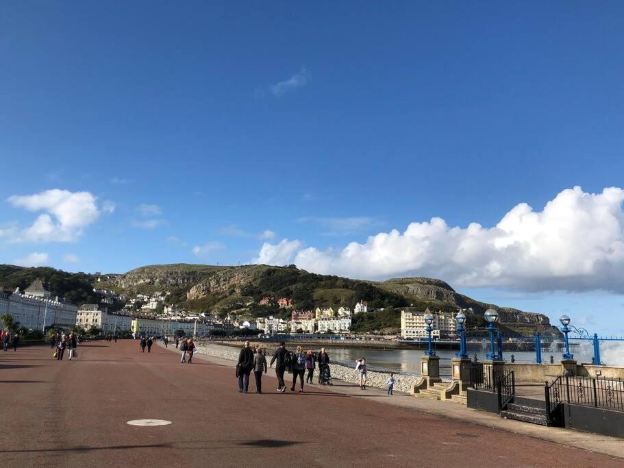 Appartement Private Parking, Llandudno, King Bed With Ensuite At Clement Llandudno