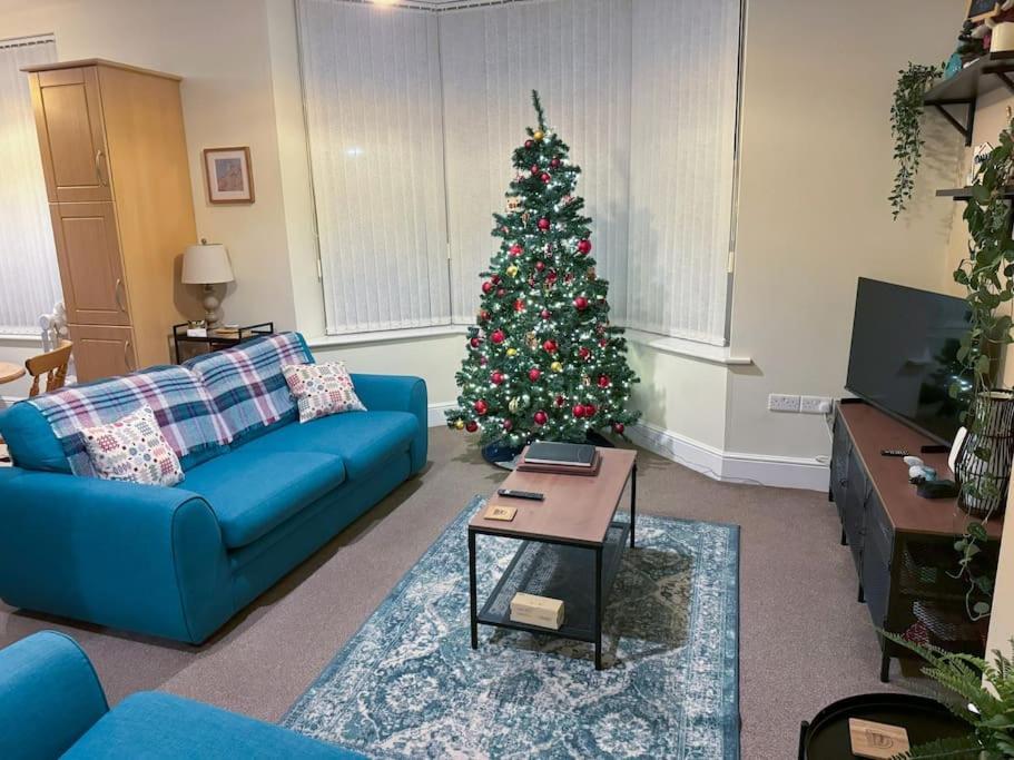 Private Parking, Llandudno, King Bed With Ensuite At Clement Appartement *